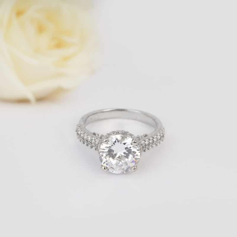 Sterling silver solitaire ring