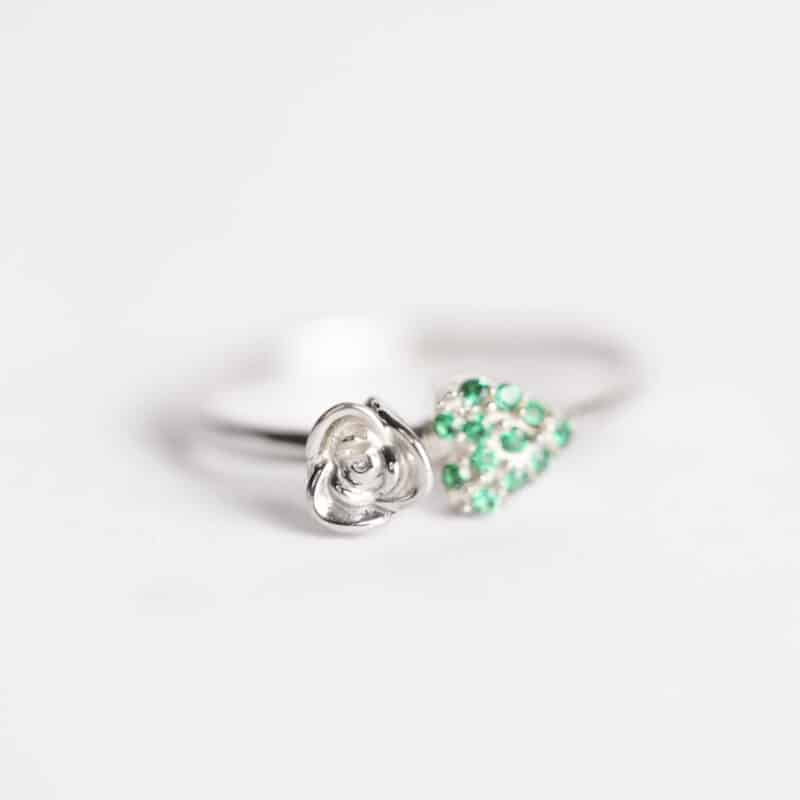 Silver Green Leaf Rose Ring